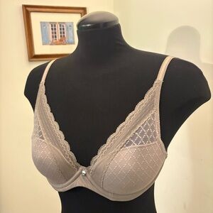 Chantelle Lace Trimmed Bra